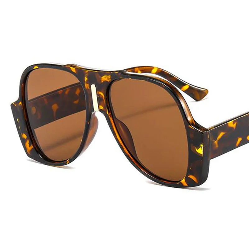 Chic Black Oversized Designer Sunglasses for Women with Oval Lenses