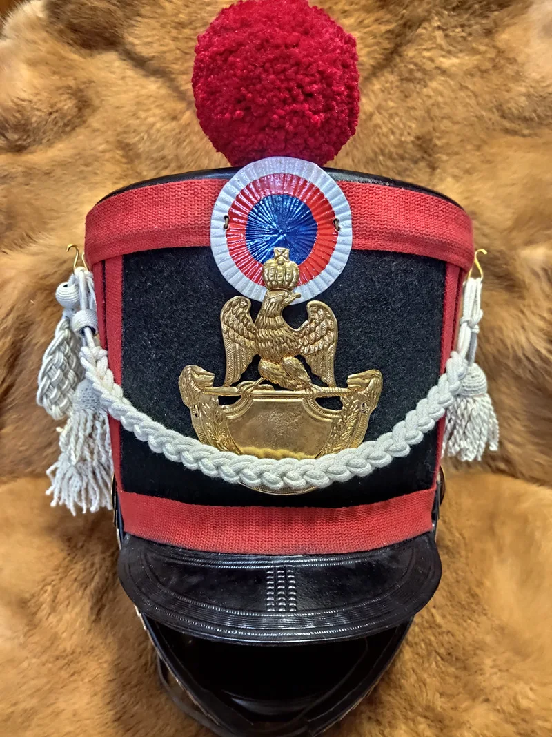 Light cavalry hat shako low-brimmed hat replica French high-brimmed can be worn by real people.
