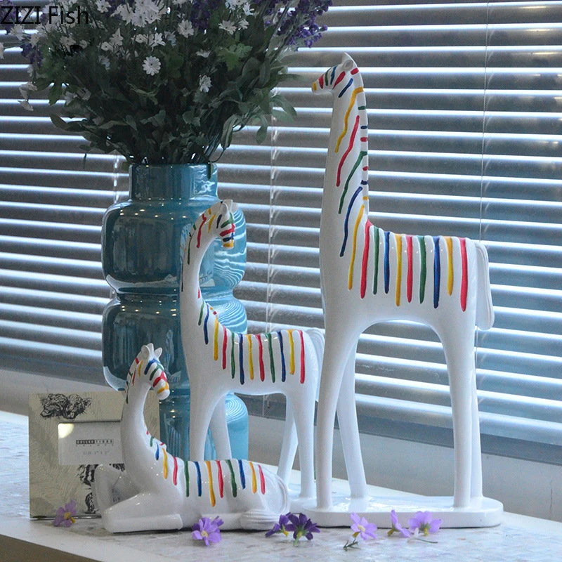 Painted Giraffe Statue Living Room Decoration Room Aesthetics Crafts