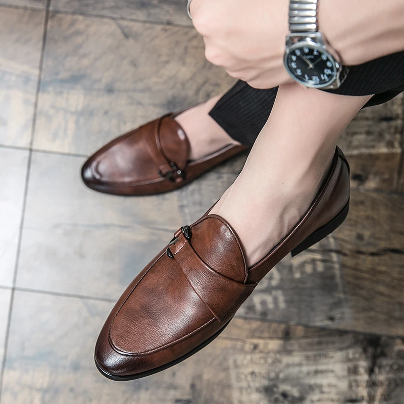 

Black Men Moccasin Lady Walk Shoes Women Slip-on Flat Shoes Round Toe Genuine Leather Loafers Slippers Wedding Party Shoes Plus