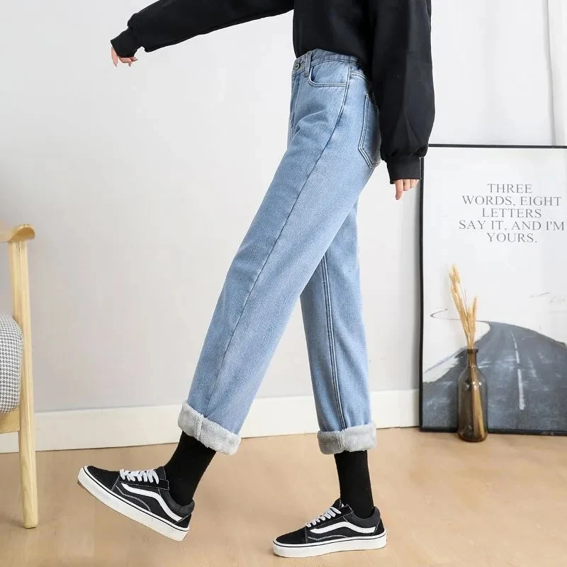Winter Women Warm Elastic High Waist Denim Pants Casual Plus Velvet Ankle length Vaqueros Korean Thicken Plush Straight Jeans