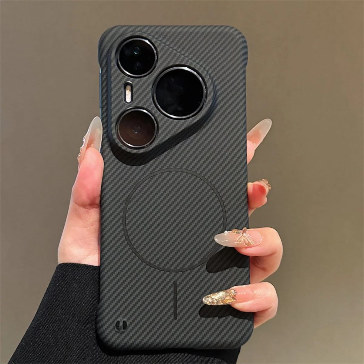 Frameless Kevlar Carbon Fiber Pattern Magnetic Case with MagSafe Charging Compatibility