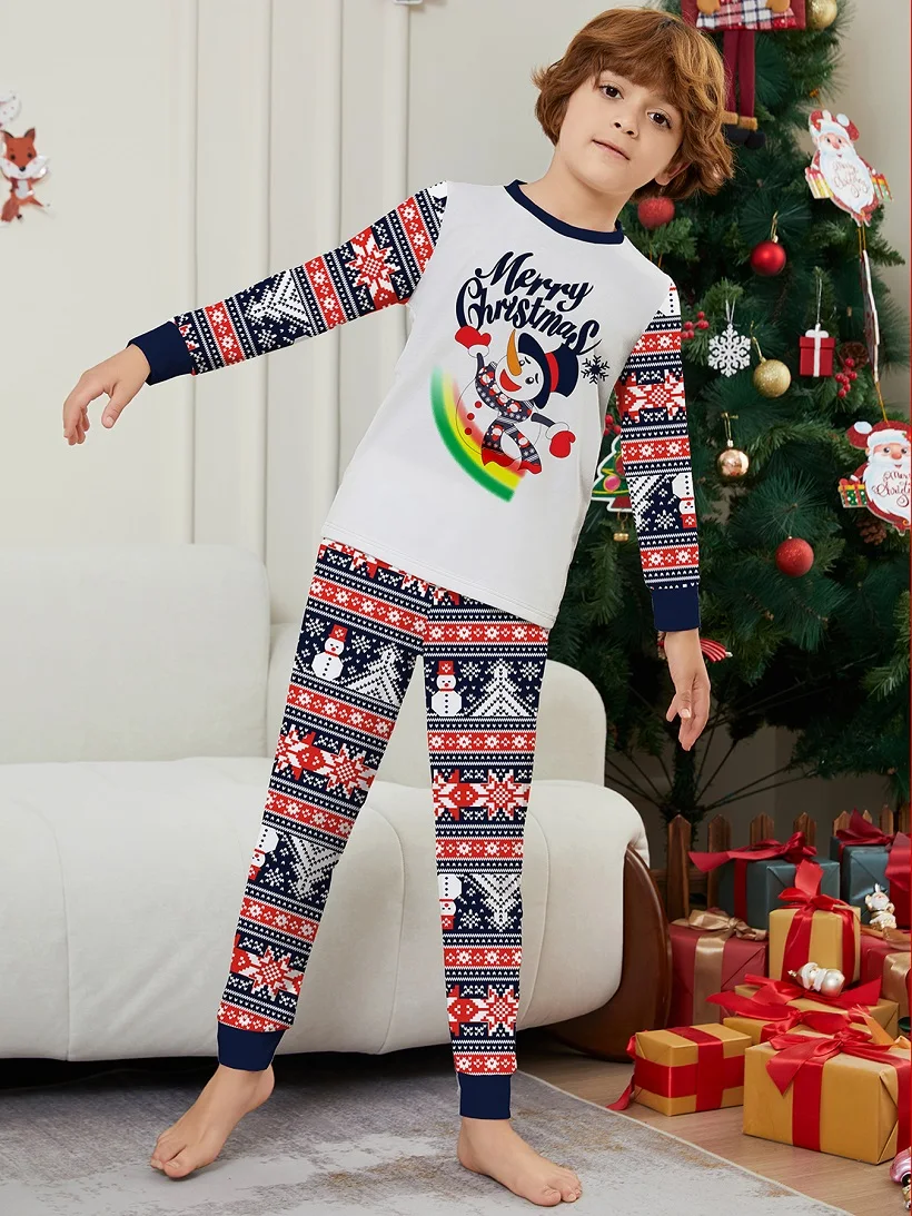 thumbnail image 5 of Pijamas familiares a juego de Navidad 2024, pijamas de arcoíris con muñeco de nieve y feliz Navidad, conjunto de ropa para adultos y niños, mono de bebé y ropa para perros, 5 of 5
