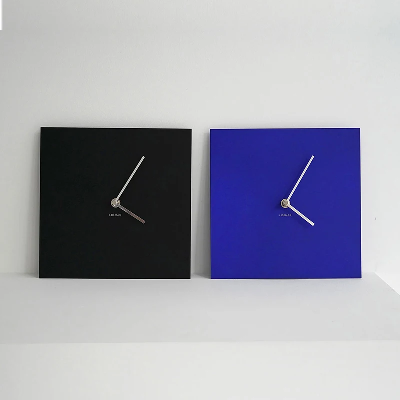 

Silent Nordic Design Clock Wall Hanging Metal Creative Stylish Wall Clock Black Minimalist Duvar Saati Wall Decoration Items