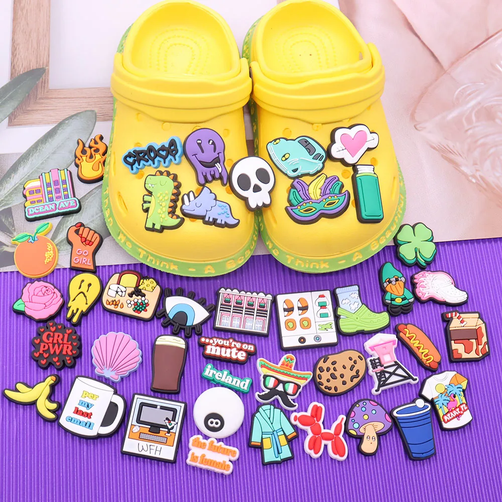 

1Pcs PVC Ireland Hot Dog Mushroom Dinosaur Boys Girls Shoe Buckle Charms for Croc Rose Accessories Fit Jibz Backpack