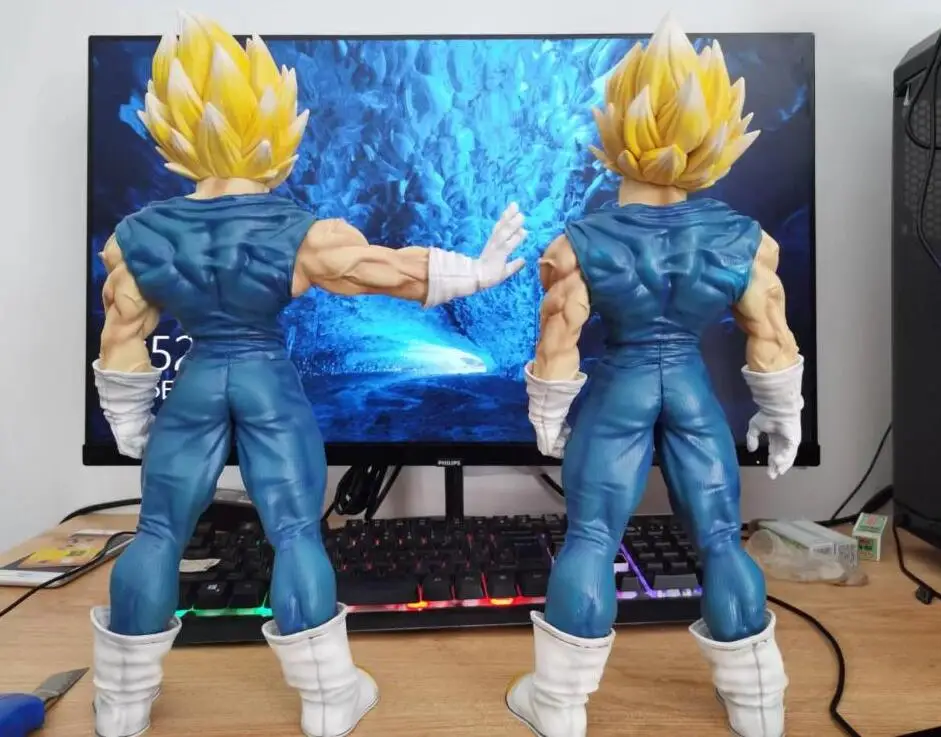 Dragon Ball Figures [Life size] ESF Majin Vegeta SSJ2 Damaged