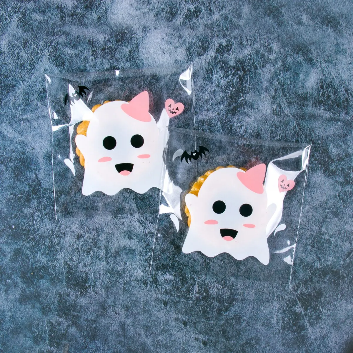 100 bolsas de plástico autoadhesivas para regalo de galletas y dulces de Halloween, bolsas para envolver bocadillos, suministros de decoración para fiestas de Halloween, regalos para niños
