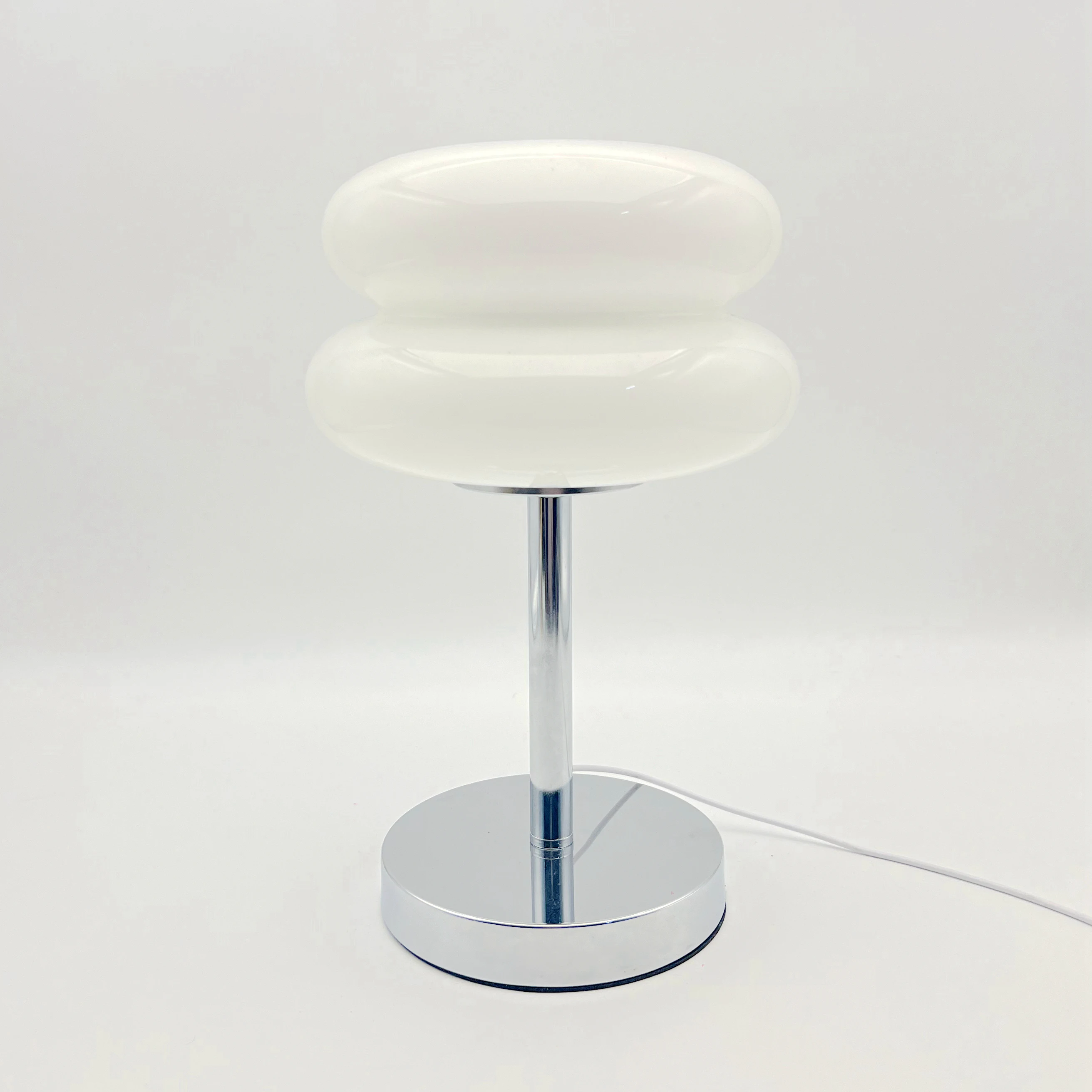 USB tricolor White