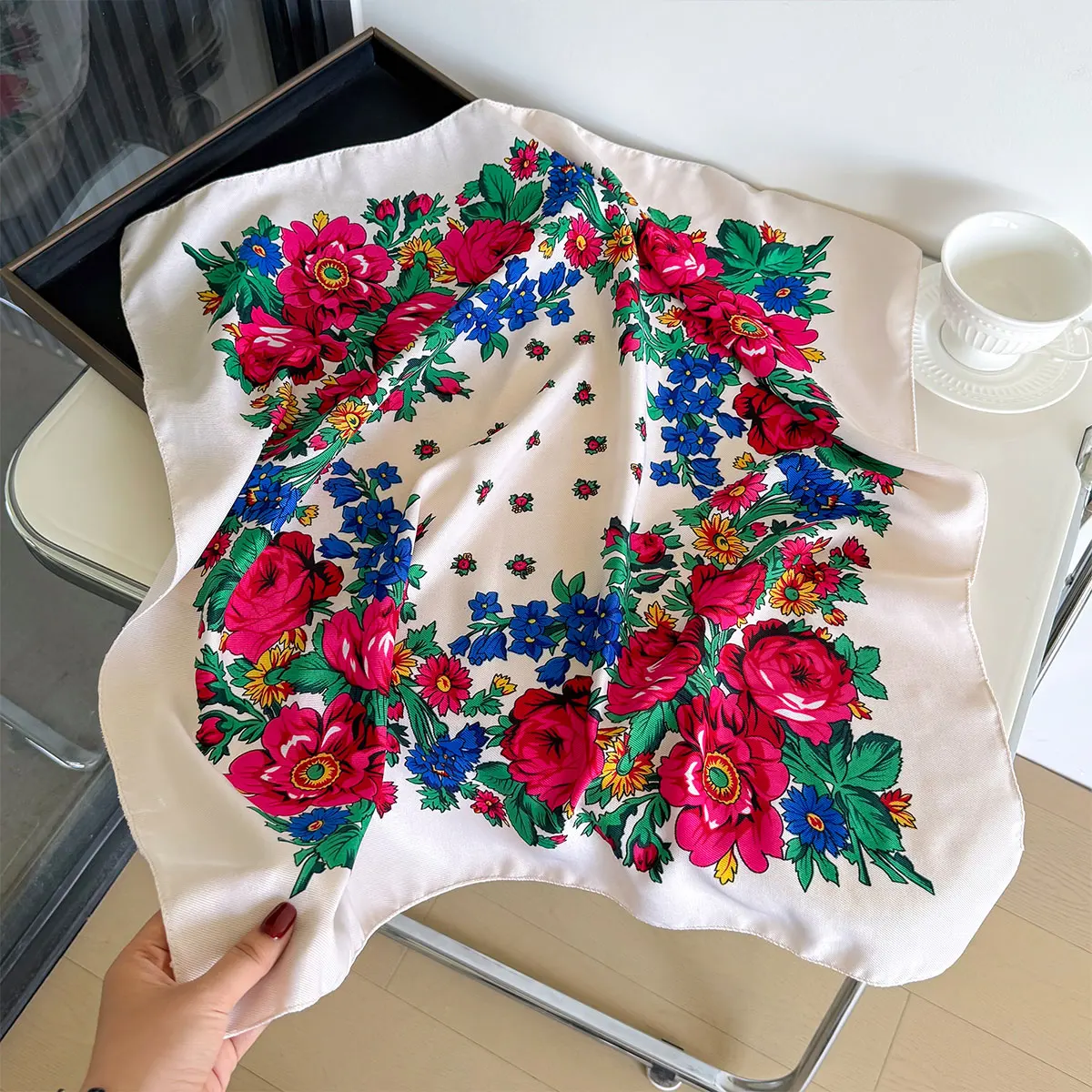 2025 Latest 70cm Cotton Floral Print Women Bandanas Square Scarf Girls Headband Accessories Handkerchief Neckerchief Hairscarf