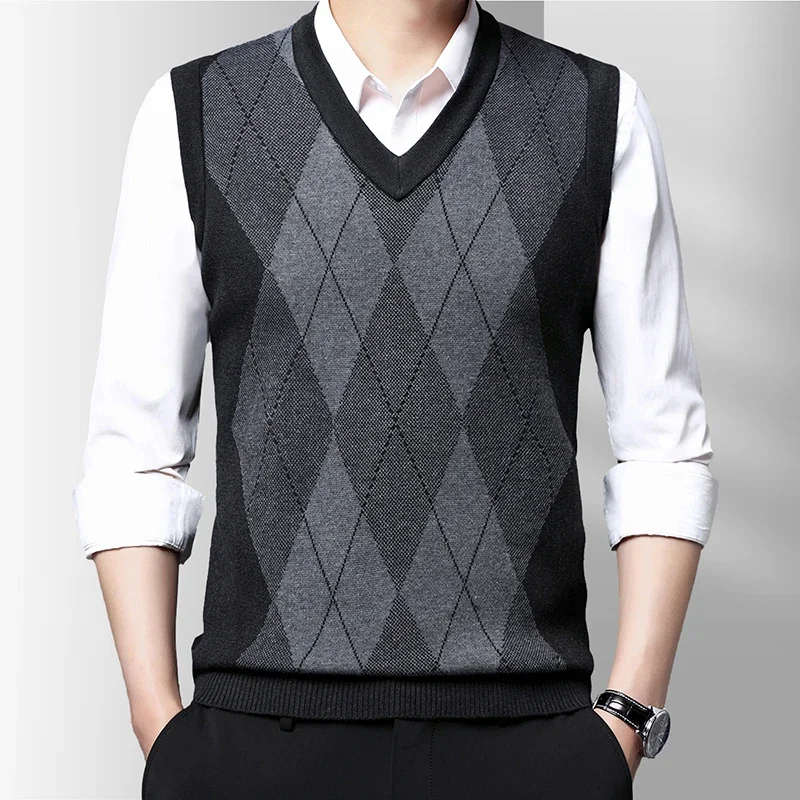 Men Sweater Vests Mens Knitted Vest Men's Thickened Casual Sweater Tank Top Autumn and Winter Warm Men's Vest