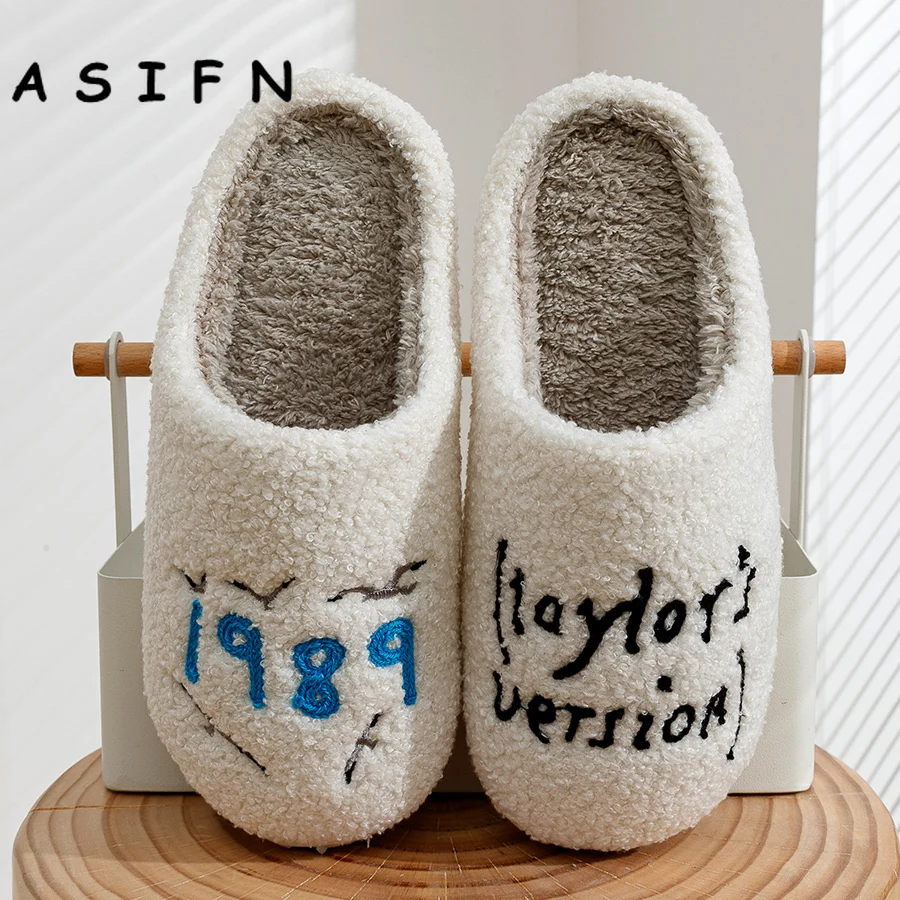 ASIFN 1989 Home Women's Slippers Fuzzy Taylor Style Comfy Flat Taylor Swift Version TS Swifties Seagull Funny Shoes Gift for Her