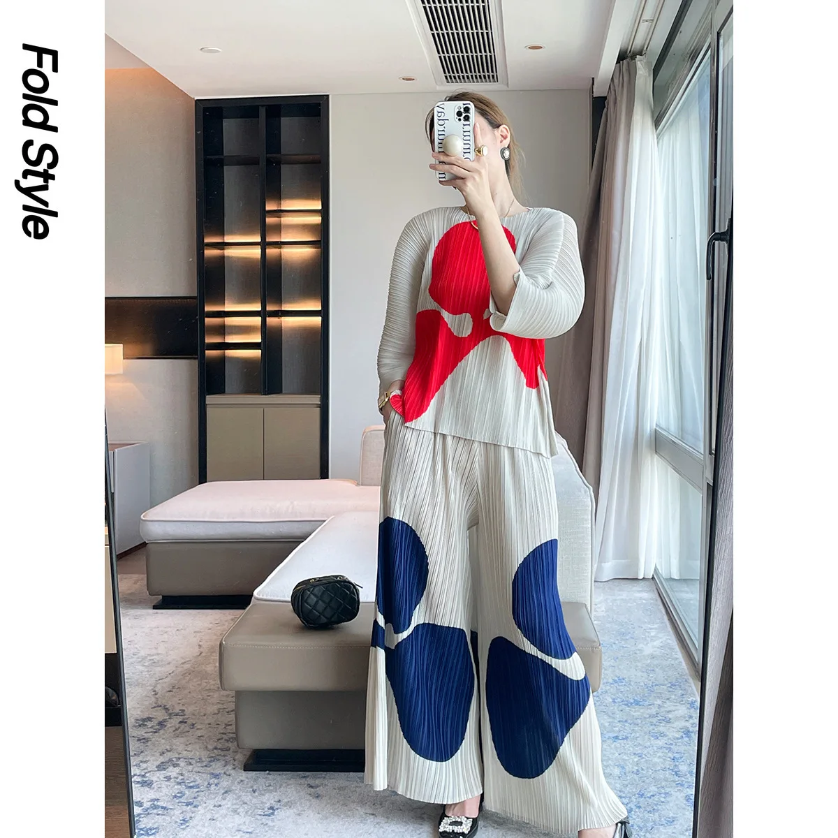 

Miyake Pleated 2024 Spring and Autumn Season New High Grade Printed Fashion T-shirt Top Women's Loose Casual Pants Two-piece Set