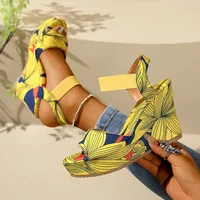 Chaussures pour femmes 2025 nouvelles femmes sandales à talons compensés rétro ethnique impression plate-forme sandales dames décontracté confortable sandales d'extérieur 5