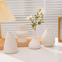White Ceramic Vases Nordic Decorative Vasen Ornaments Home Living Room Decor Flower Arrangements Sketching Props Desktop Decor 2