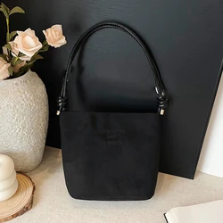Chic Multicolor Retro Shoulder Bag (Black)