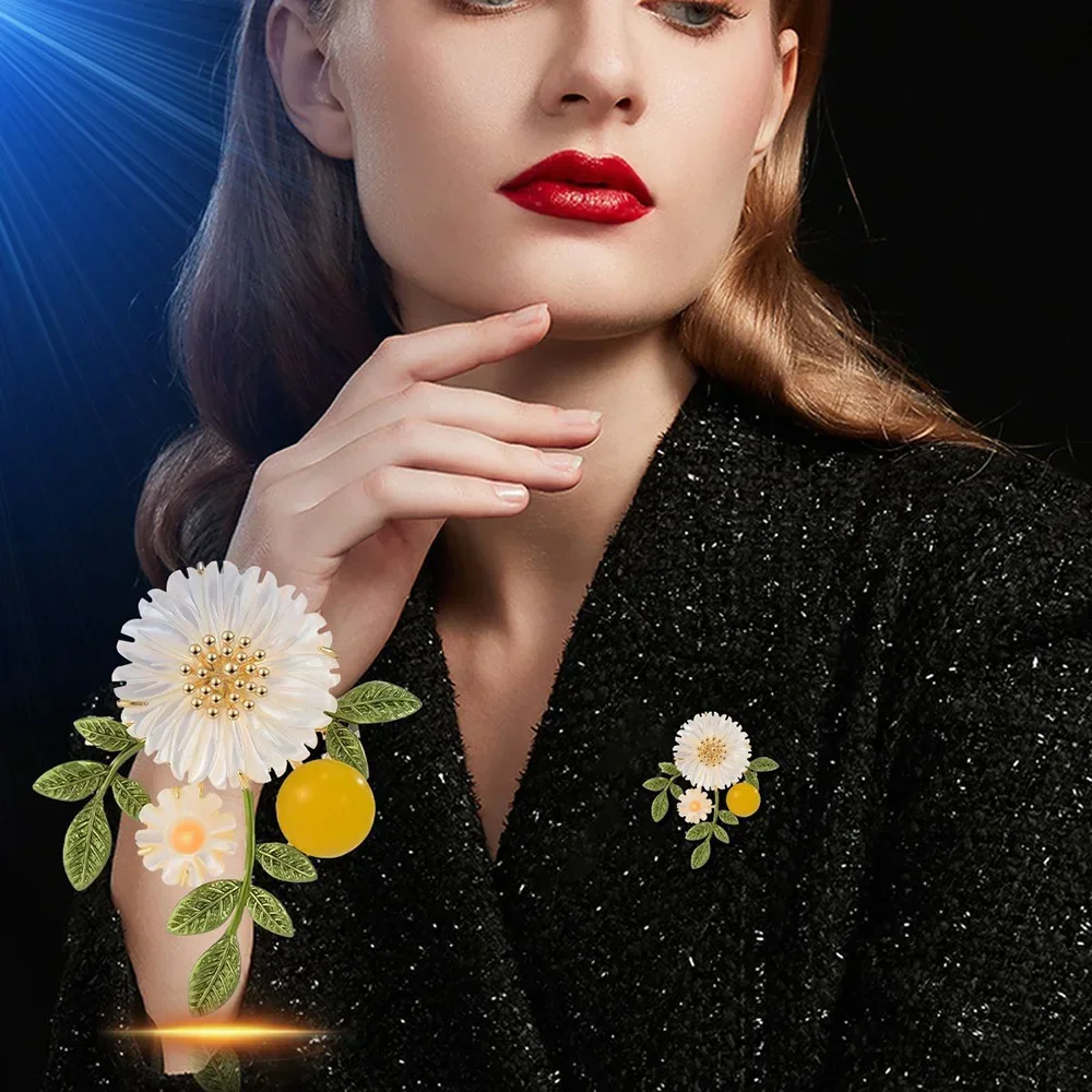 Luxury Cubic Zircon Brooch Collar Pins for Women Button Pins Clothes Buckle Sunflower Female Brooches Jewelry Corsage