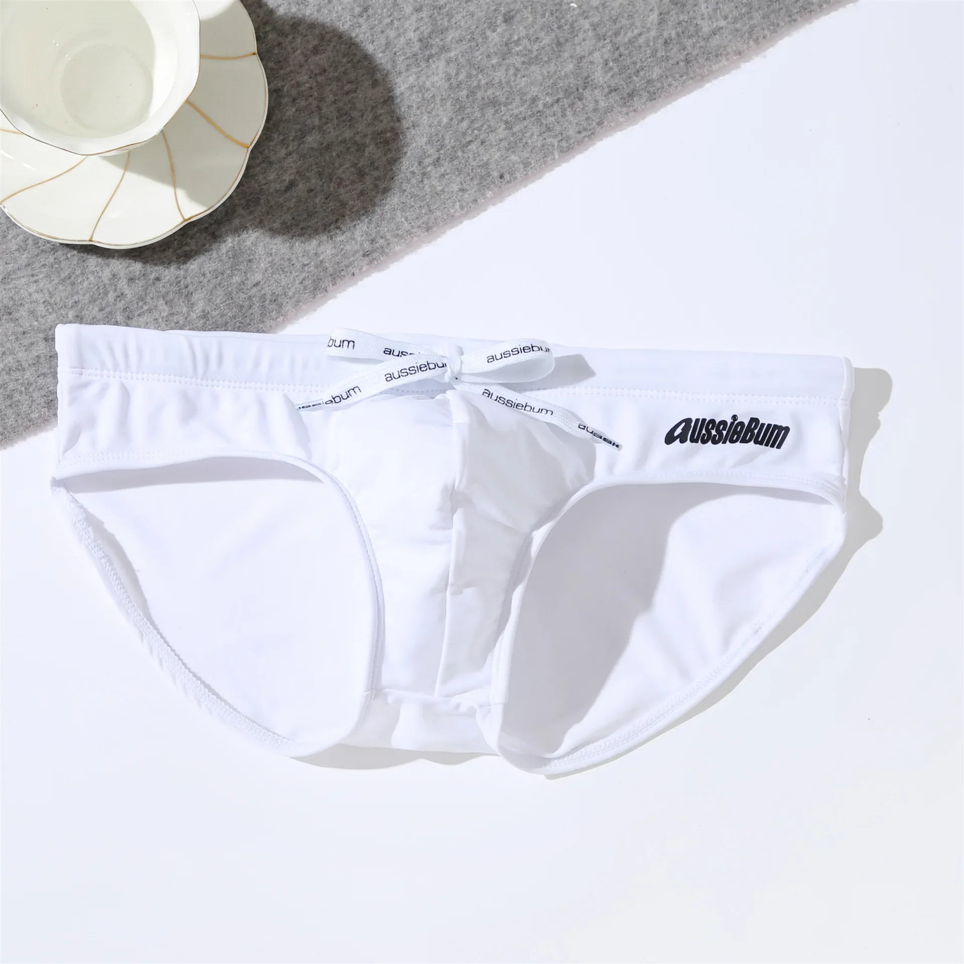 Men's low waist elastic comfortable trendy sexy swimming trunks 2
