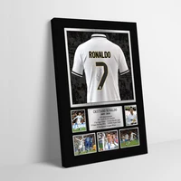لوحة جدارية خشبية بتصميم كولاج لقميص "كريستيانو رونالدو" |  Cristiano Ronaldo Shirt Collage Wooden Wall Art