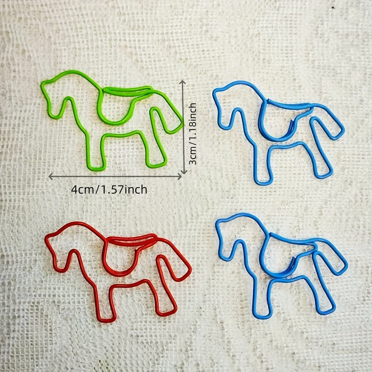 25Pcs 말 모양의 금속 종이 클립 다채로운 내구성 사무용품 책갈피 동료 교사 남성 여성을위한 선물