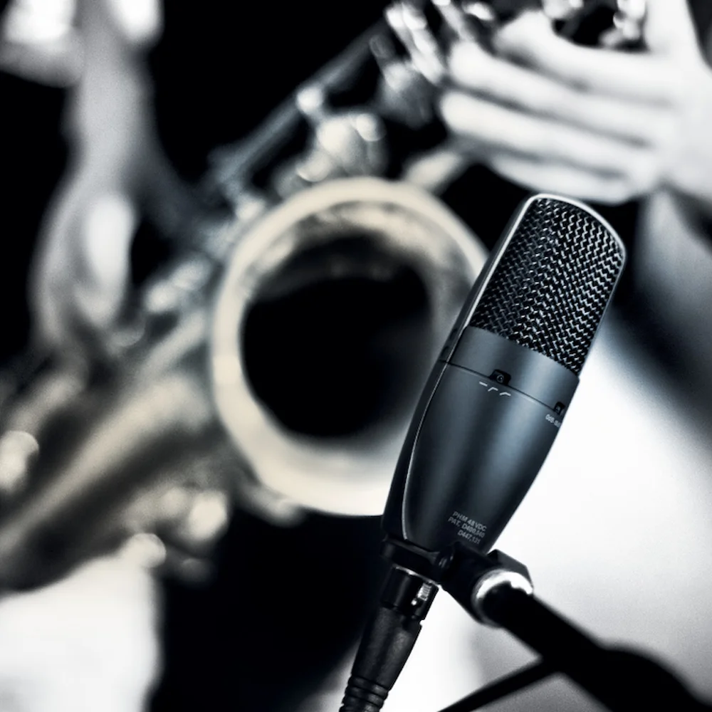●Mic-C Shure SM27 Large-Diaphragm Condenser Mic With Shockmount and