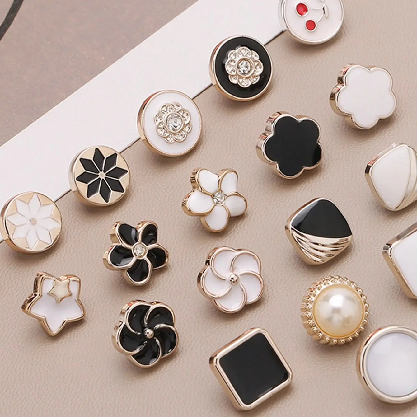 10pcs- Button Luxury resin button coat Trench coat Sweater Accessories DIY sewing supplies in various styles