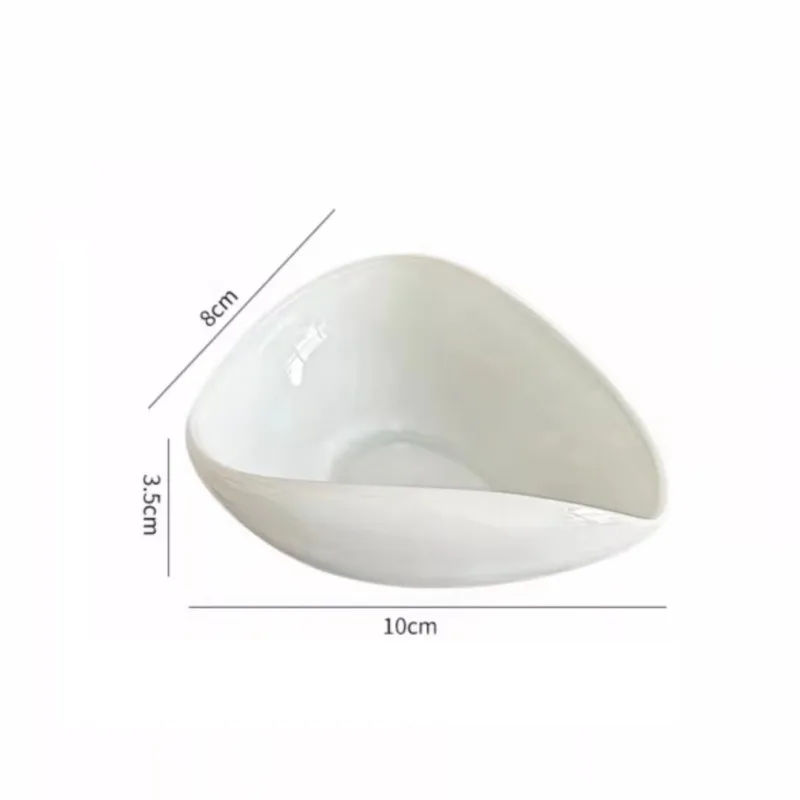 مجموعة قهوة فاخرة: حبوب، كوب، صينية، أدوات