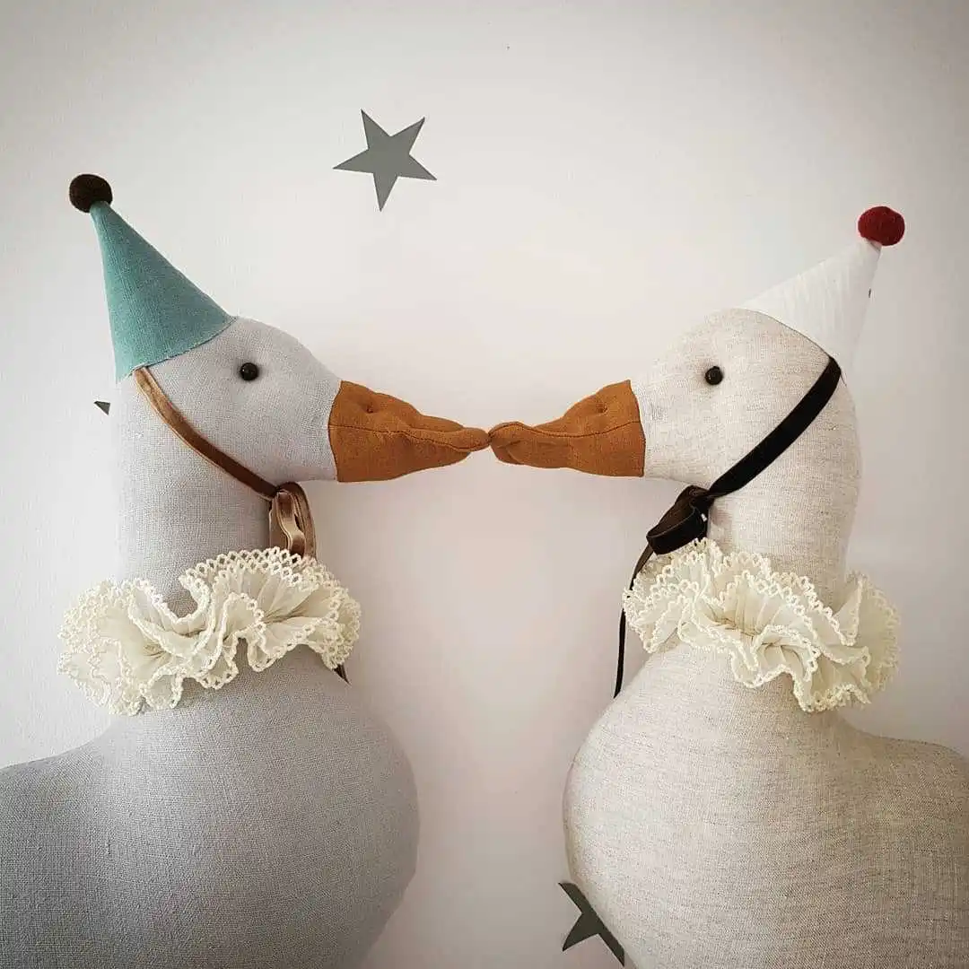 Lovely Duck Animal Head Wall Mount Decoration Hang Mural Stuffed Plush Toy Girl Room Decoration Birthday Gift