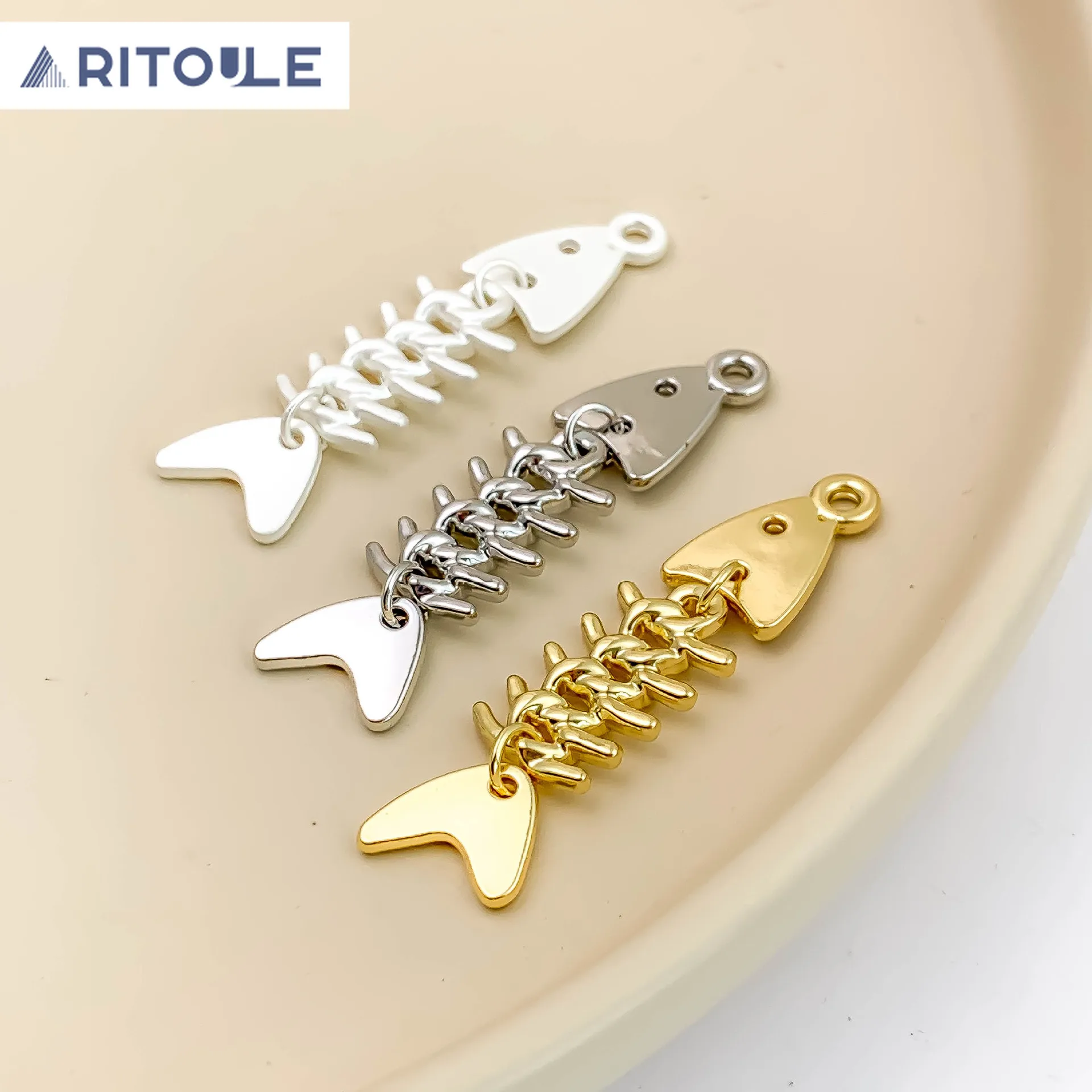 

fishbone keychain schoolbag pendant personality creativity Nordic style keychain small pendant, ins wind simulation