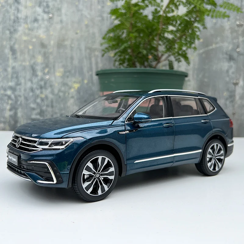 1:18 Scale Volkswagen Tiguan L Turan Diecast Model Car with