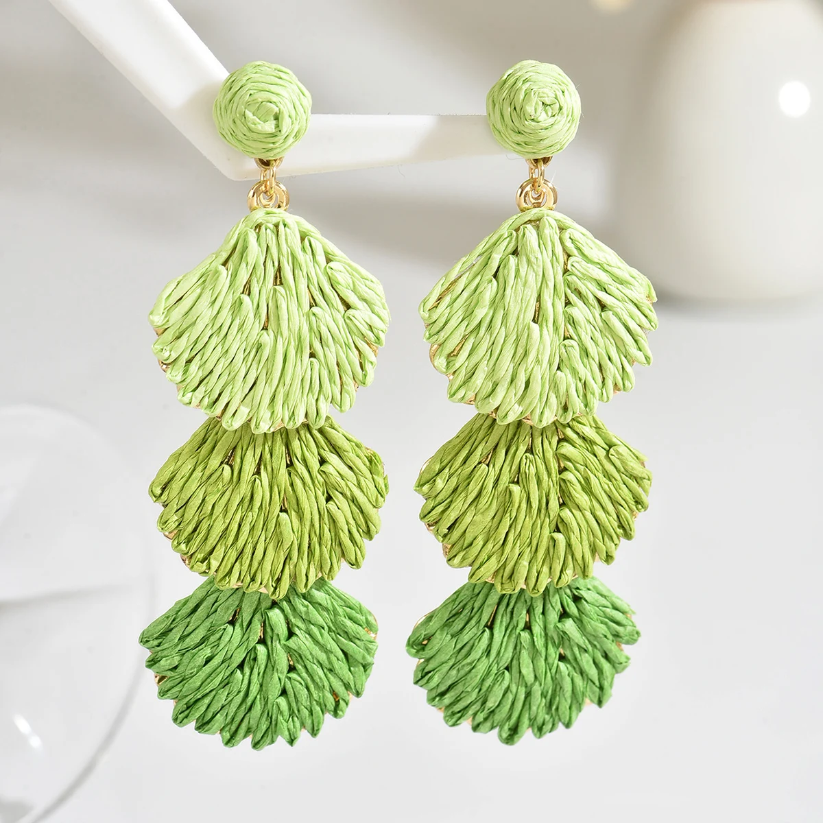 Elegant Multicolor Raffia Shell Drop Earrings for Women Boho Vintage Style Rattan Knit Long Hanging Earring Summer Beach Jewelry