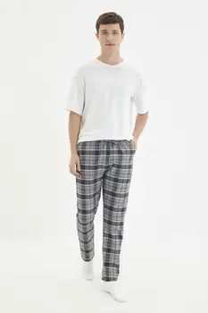 Trendyol Male Regular Fit Plaid Woven Sleepwear Six TMNAW22PJ0038 1