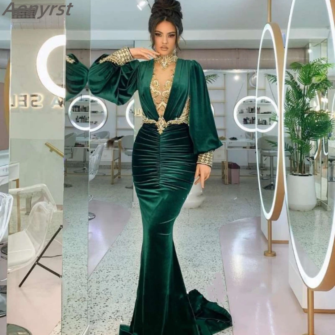 

Velvet Evening Dress Emerald Green Long Puffy Sleeves Prom Gown Gold Beads Ruched Party Dresses Mermaid Arabic Vestidos de gala