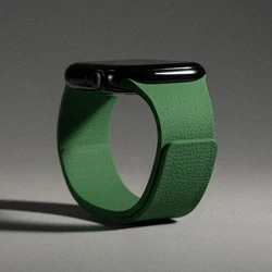 Premium Magnetic Strap for Apple Watch Bands - Stylish Correa Bracelet (Clover)