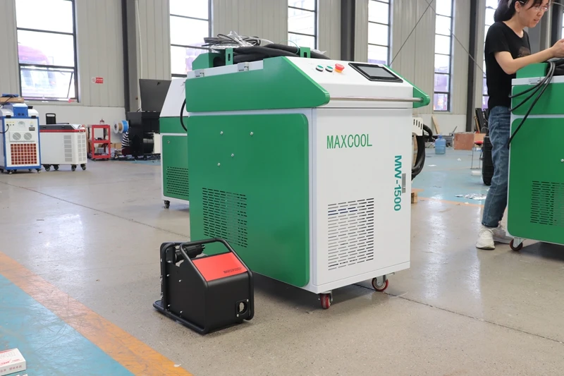1500w 2000w 3000w raycus stainless steel aluminum metal Handheld fiber Laser Welding Machine price 2