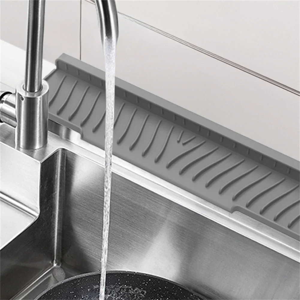 1x 17.7inch Silicone Sink Mat Kitchen Sink Slope Splash Guard Countertop Protector Slope Efficient Drainage Kitchen Tools