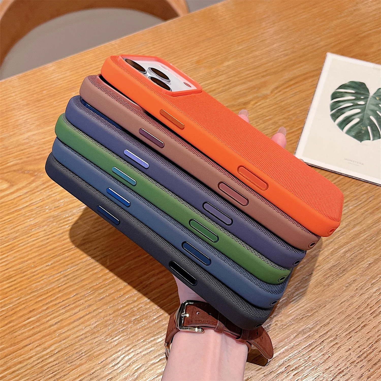 Innovative Woven Magnetic Phone Case with Wireless Charging – Shockproof Design