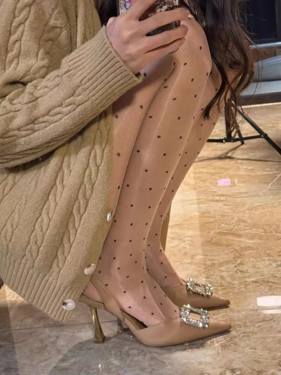 

New High Heels Women's Slim Heels, Pointed Head Shallow Mouth Back Air, Naked Color, Headed Square Button, Water Diamond Sandals