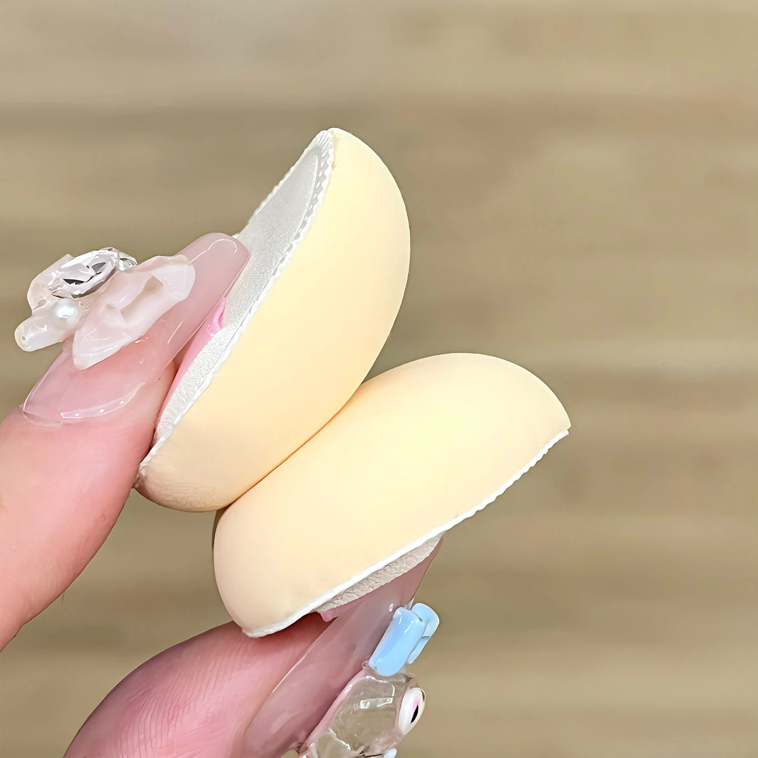 Mini Velvet Makeup Applicator Powder Puff Set for Concealer Cream