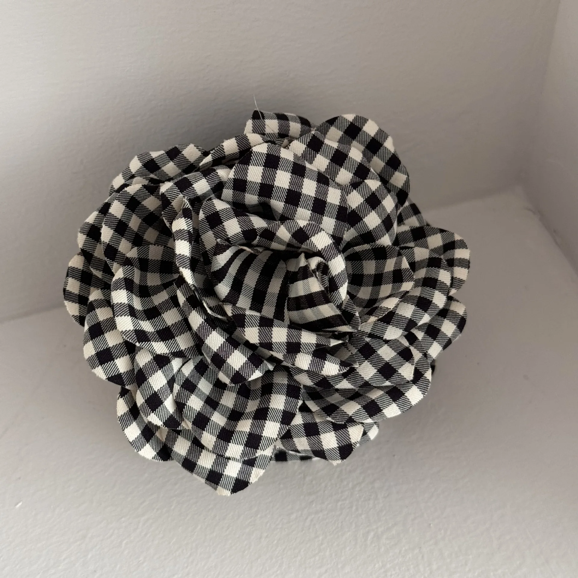 Korean Fashion Plaid Fabric Flower Hair Claw Clips for Women and Girls - Stylish Summer Hair Accessories