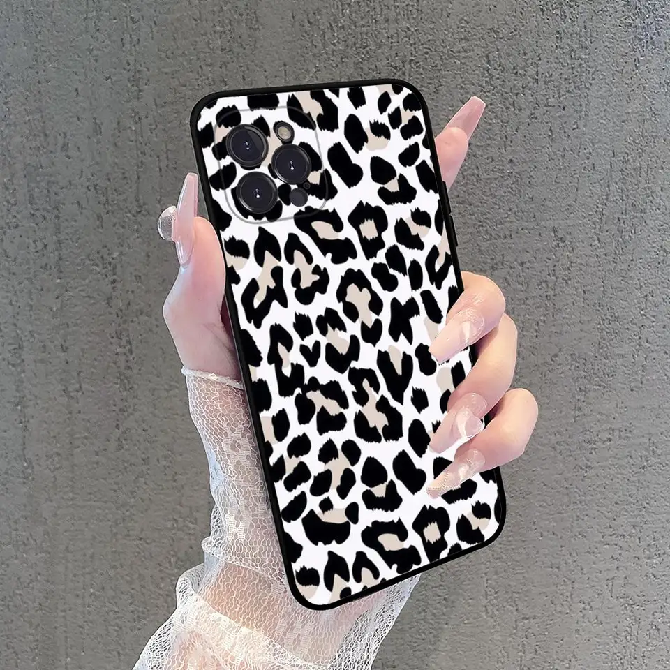 Custodia IPhone Personalizzata Stampa Leopardo | Nome Personalizzabile | Antiurto E Ricarica Wireless