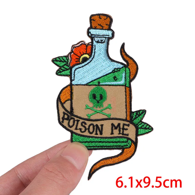TOPPA PATCH Replica Refrigue Termoadesiva o da Cucire 7X2.5 CM