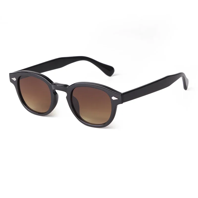 C16 Gradient Brown