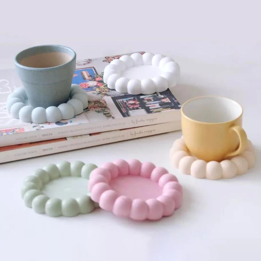 Moule silicone sous tasse rond bordure bulles Ø14,3cm résine