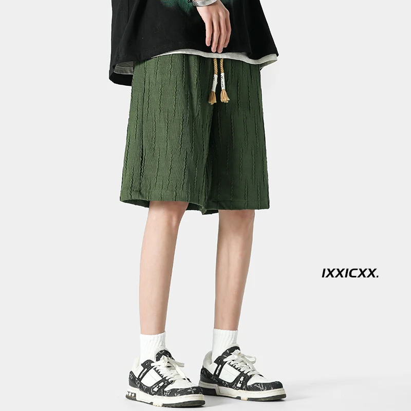 

Men Solid Embossed Korean Style Shorts Elastic Waist Casual Pants Comfortable Breathable Quick Dry Sweatpants