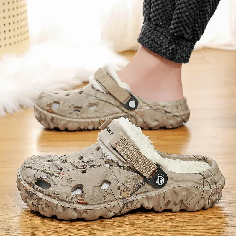 Winter Men Clogs Slippers Warm Furry Slippers Soft Home Cotton Shoe EVA Fluff Slides Casual Outdoor Comfortable Plush Fur Clogs — view 3