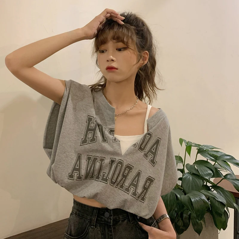 

Футболка женская облегающая без рукавов с надписью, с завышенной талией