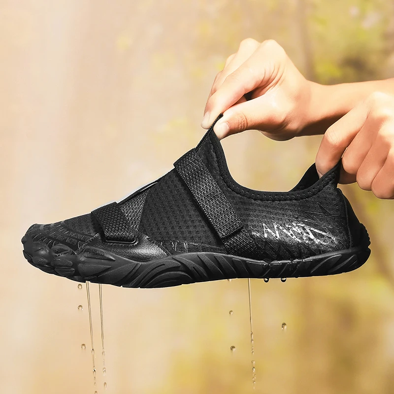 New Summer Beach Aqua Shoes Couple Outdoor Anti-Slip Beach Swimming Barefoot Shoes Quick Dry Breathable Upstream Wading