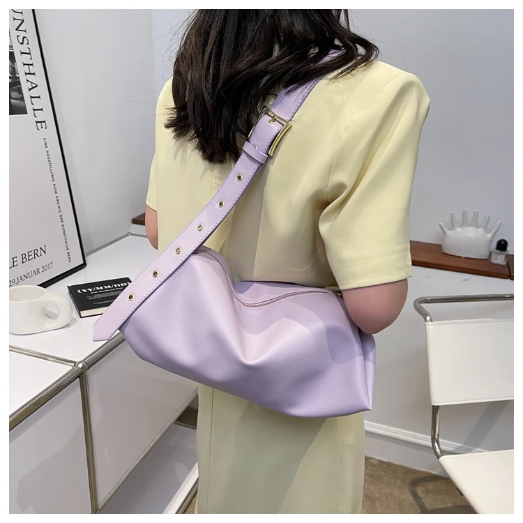 2022 New Fashion Shoulder Bags for Women Solid Purple Female Bags Soft PU Leather Pillow Pack Black Classic Handbags