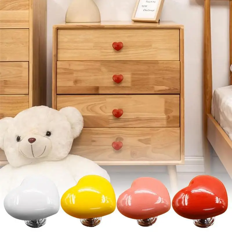 

Toilet Button Press Top Creative Love Shape Toilet Button Assistant Sticky Drawer Pull Handle Home Decorations For Bathroom