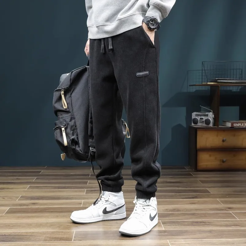 Black [regular style]